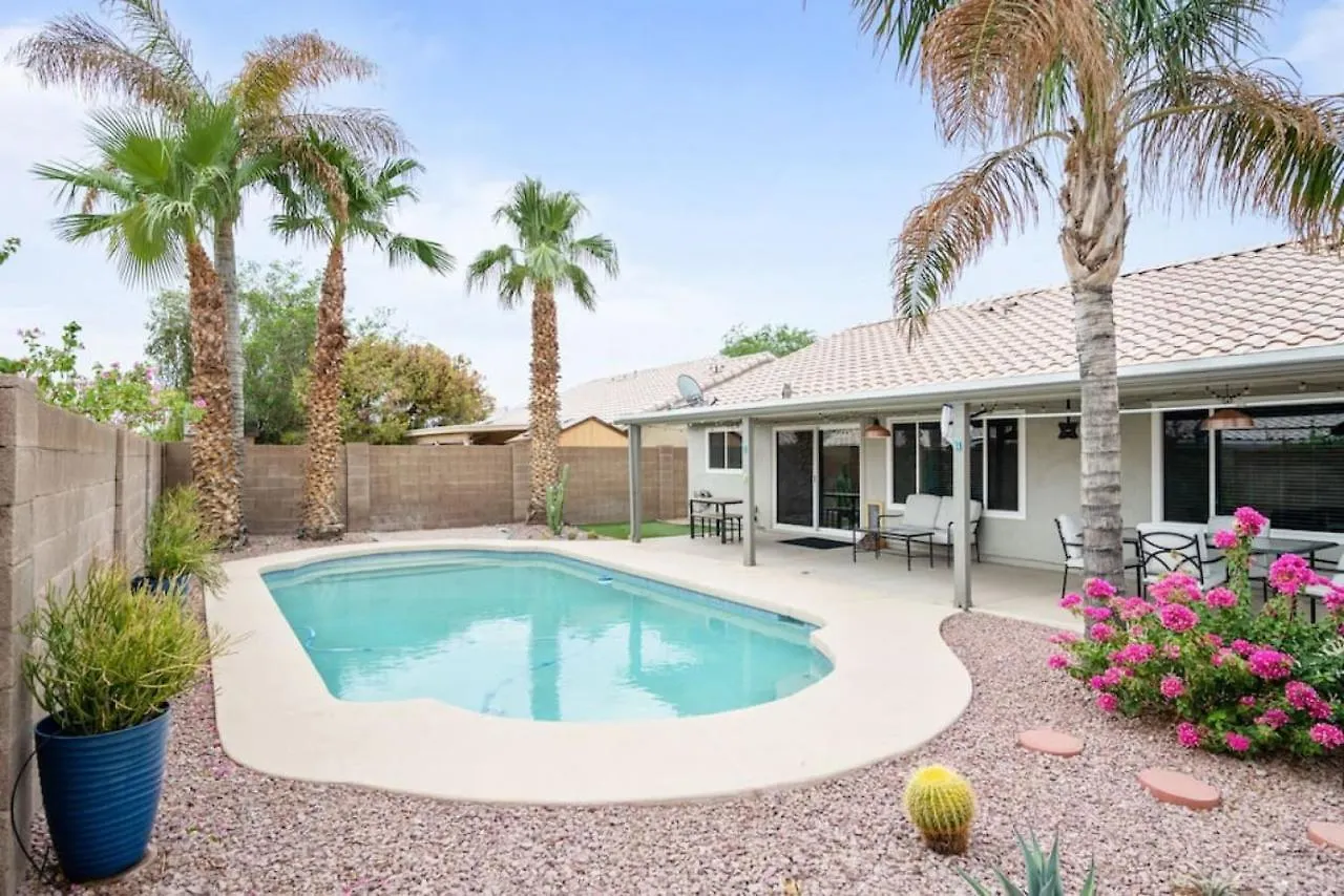 Sunkissed Private Pool 3Br Oasis W Outdoor Lounge Villa Phoenix
